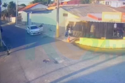 VÍDEO: Encapuzado mata cadeirante com vários tiros em São Pedro da Aldeia