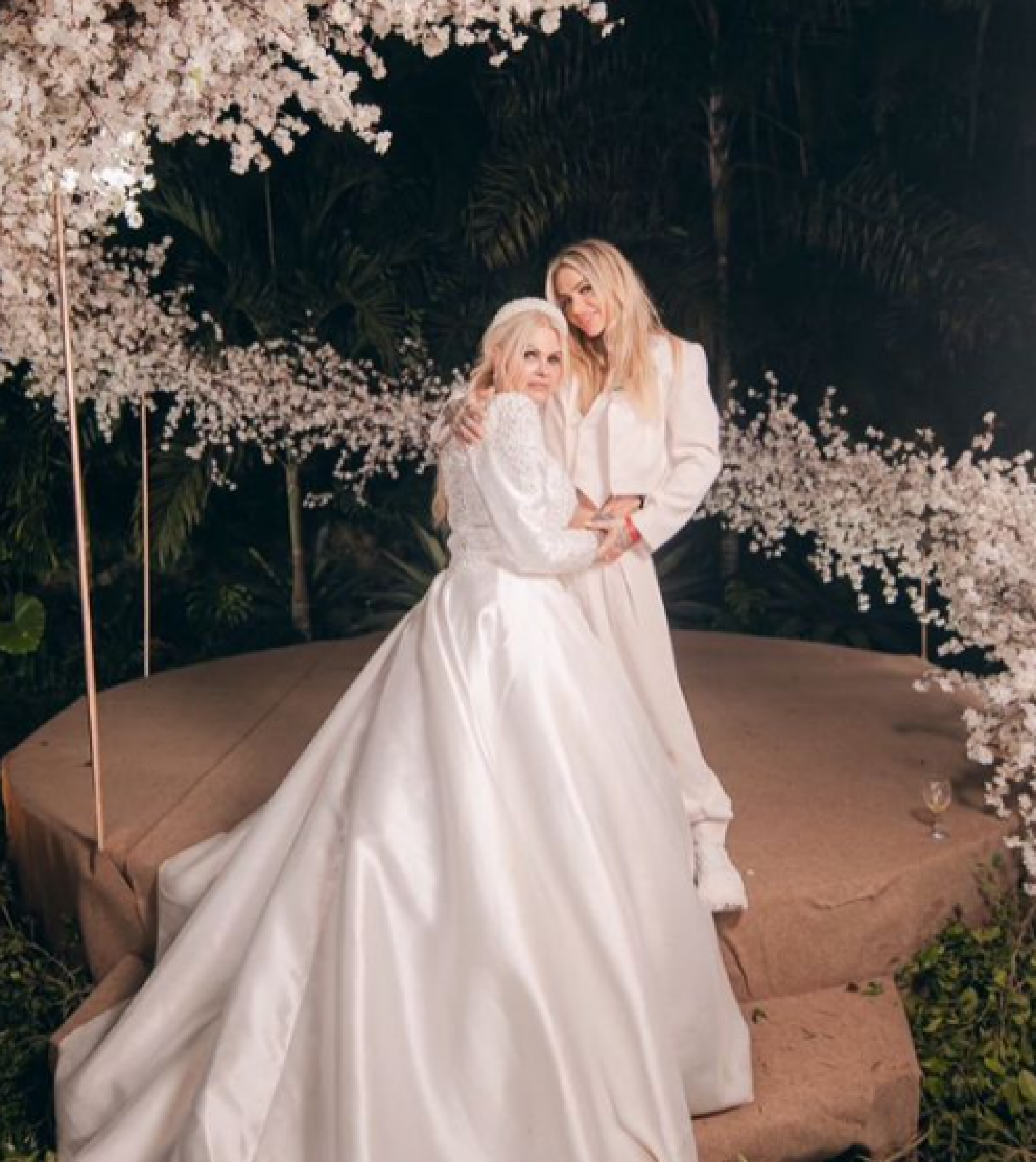 Monique Evans e Cacá Werneck celebram 10 anos de relacionamento - Reprodução / Instagram