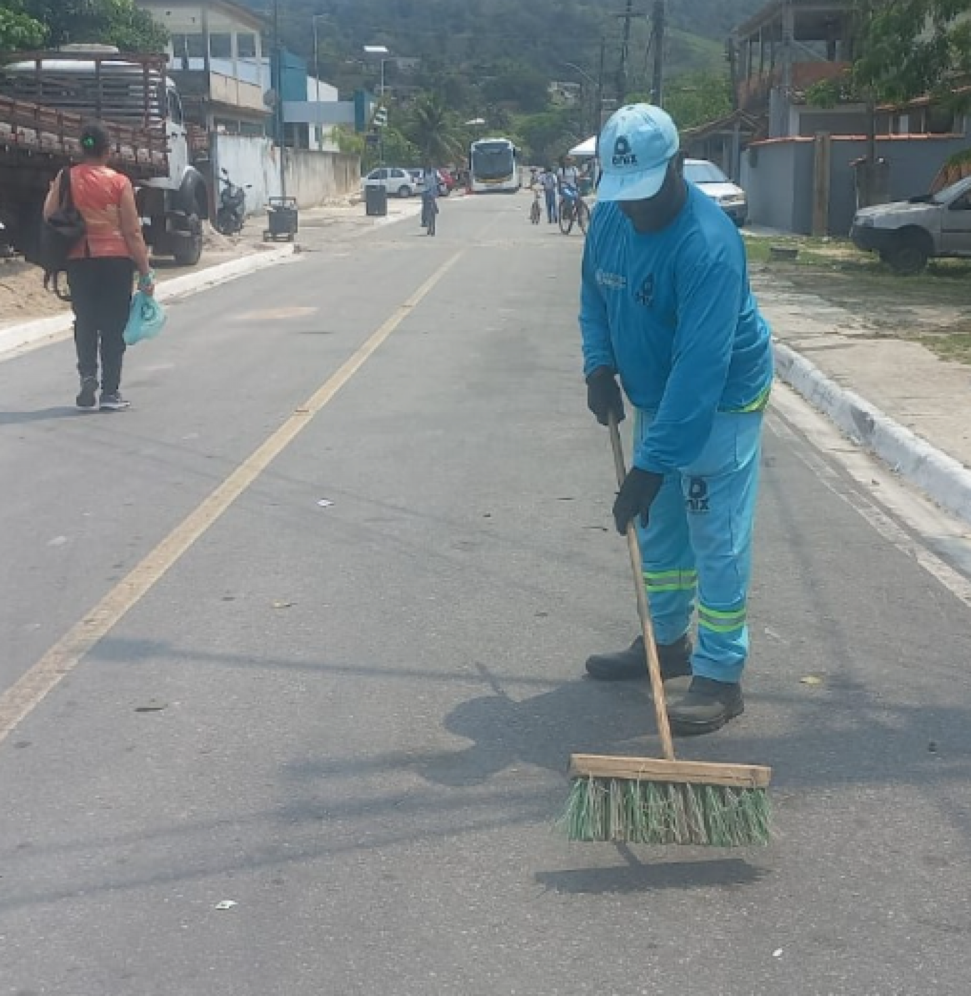 Equipes da prefeitura realizaram diversas atividades em Sampaio Corrêa e na Basiléia - Divulgação/Prefeitura de Saquarema