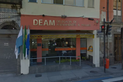 Iraniana resgatada em mesquita de SP é levada para abrigo com os filhos