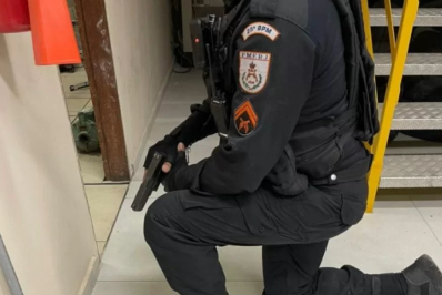 Mulher é presa em flagrante por tráfico de drogas em Cabo Frio