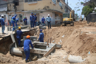 Obras em ruas da área central estão focadas nos pontos de alagamentos