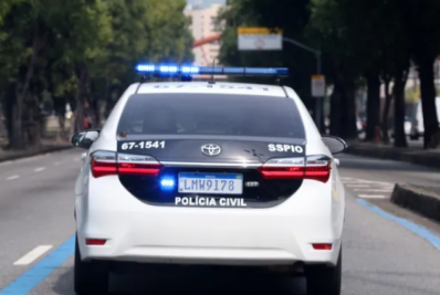 Mulher é presa por espancar enteado até a morte