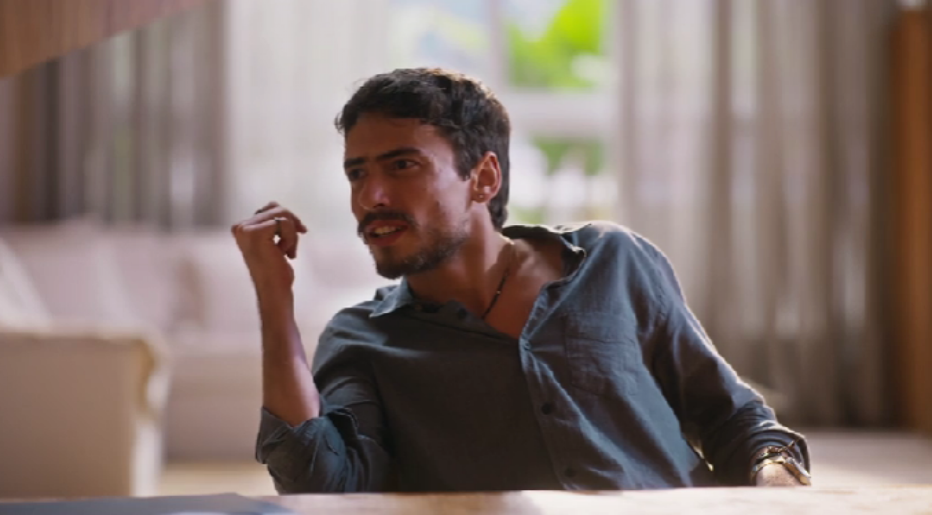 Iberê (Jaffar Bambirra) - Reprodução de vídeo