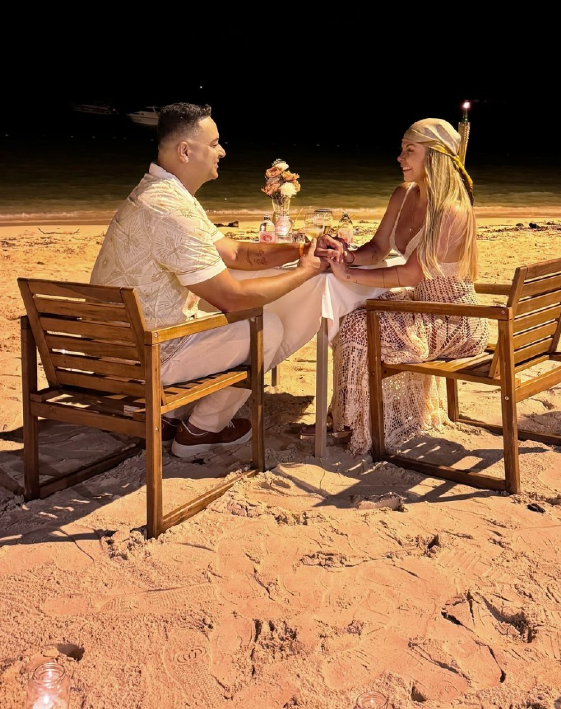 Carla Perez posa em jantar romântico com Xanddy - reprodução Instagram