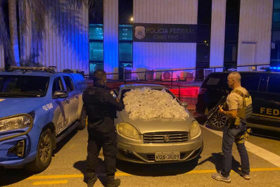 Polícia desencadeia operação e apreende três mil cápsulas de cocaína em Iguaba Grande