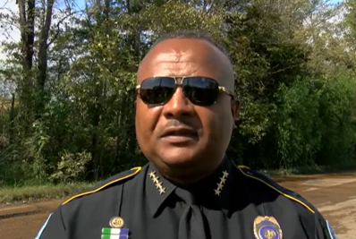 Homem morre após ser 'enterrado vivo sob asfalto quente' nos EUA