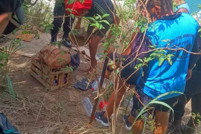 Operação remove acampamento de morador de rua no Morro do Telégrafo, em Cabo Frio