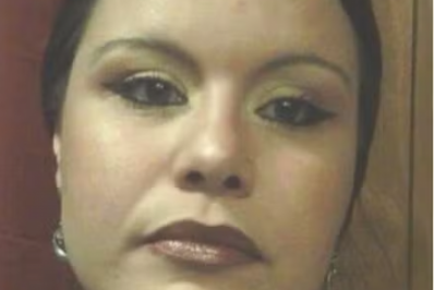 Mãe espanca filho até a morte e deixa mensagem de voz para o pai da criança