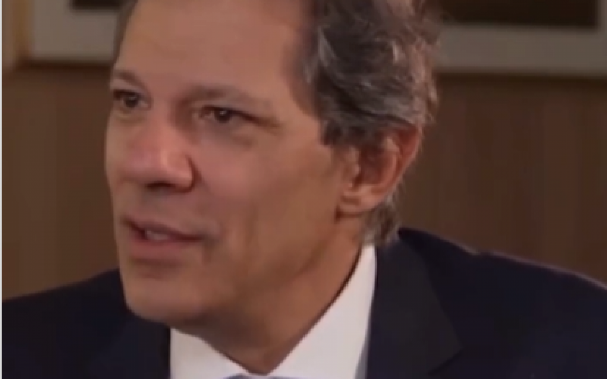 Vídeo editado por IA mostrava declarações falsas de Haddad sobre \'taxação de pobres\' e \'impostos do cachorrinho de estimação\'