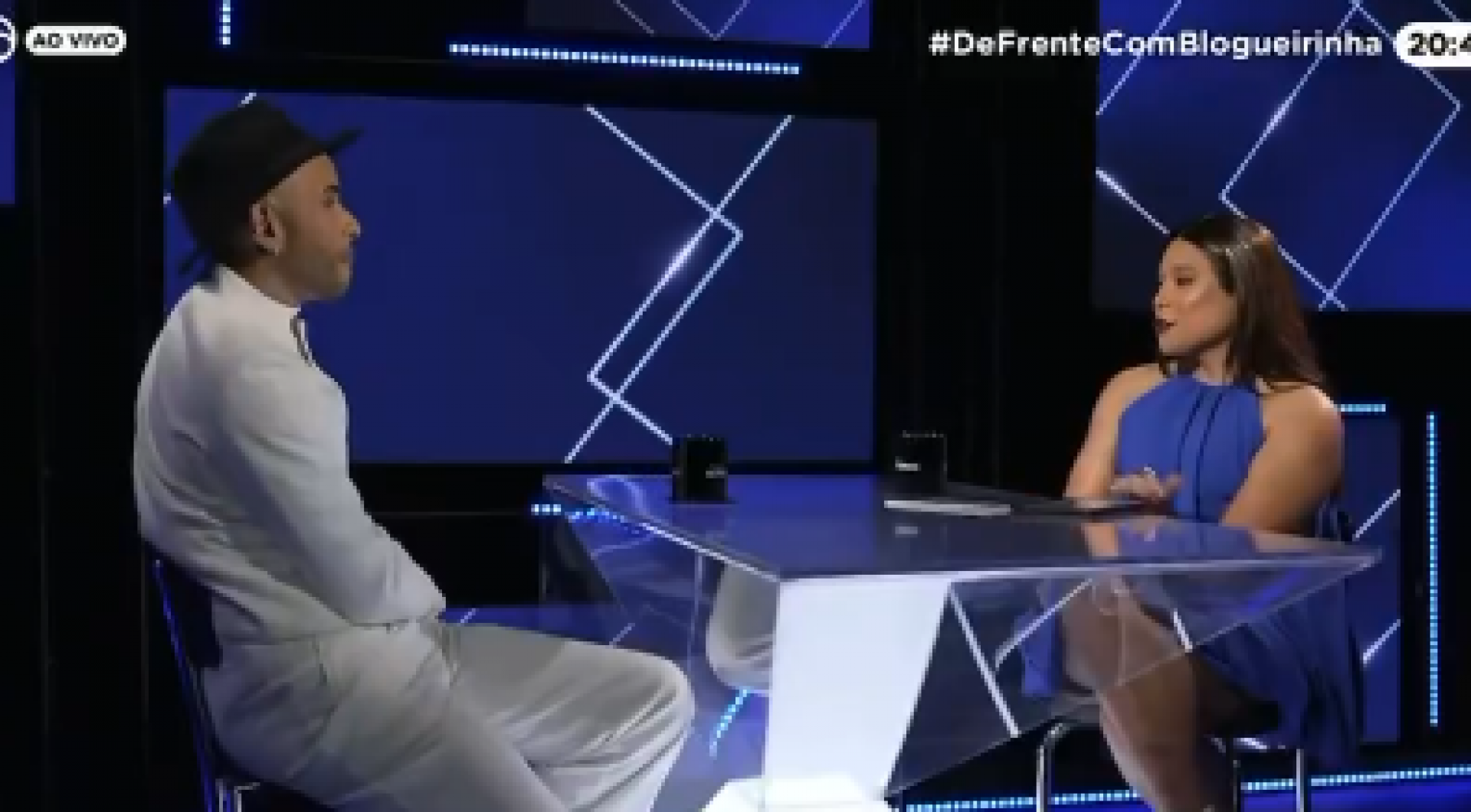 Hugo Gloss é o convidado do 'De Frente com Blogueirinha', desta segunda - Reprodução de vídeo / X