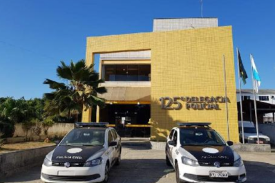 Polícia prende mulher acusada de extorsão em Saquarema