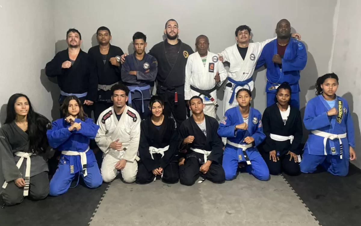 Projeto social que oferece aulas gratuitas de Jiu-Jitsu