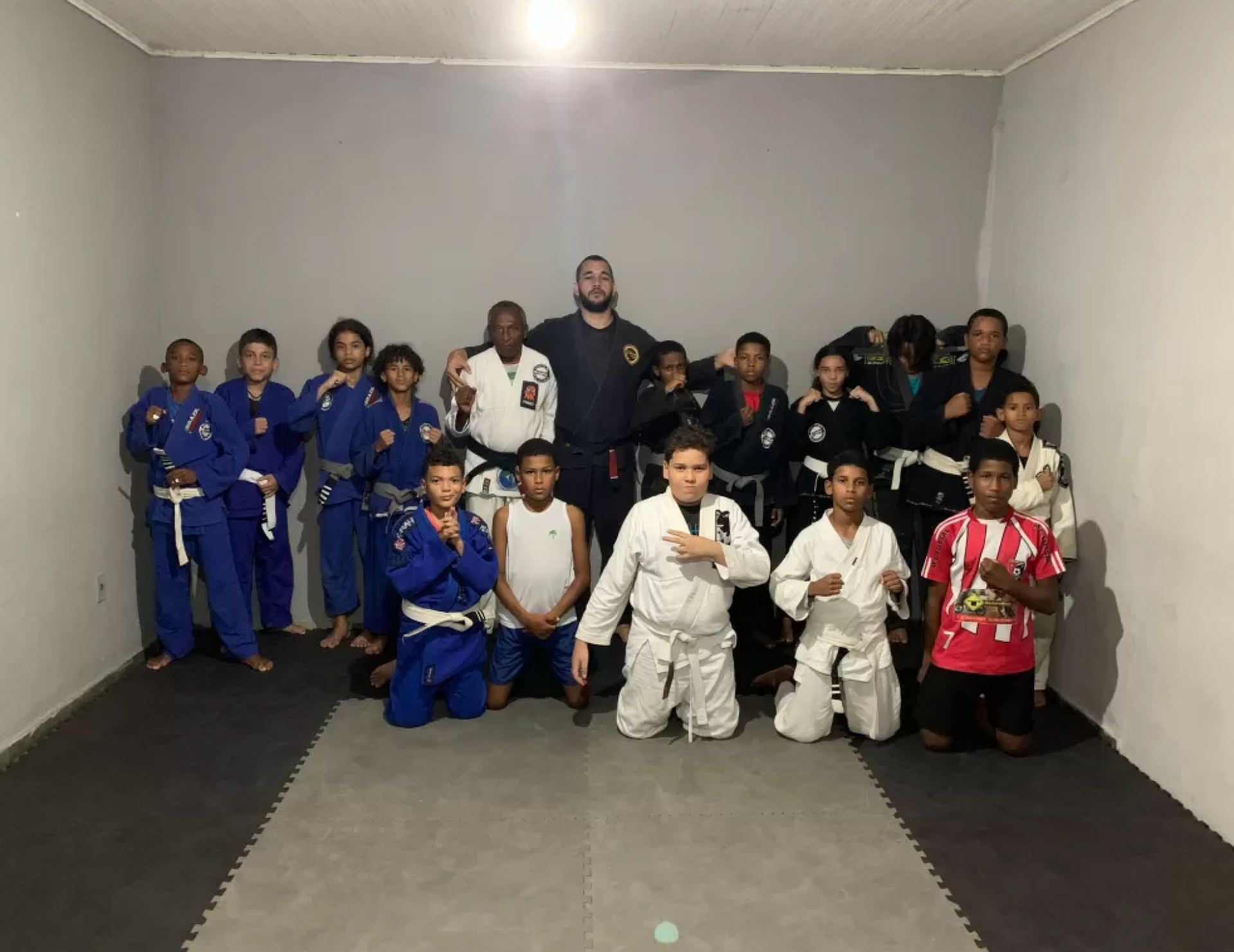 Projeto social que oferece aulas gratuitas de Jiu-Jitsu - Reprodu&ccedil;&atilde;o 