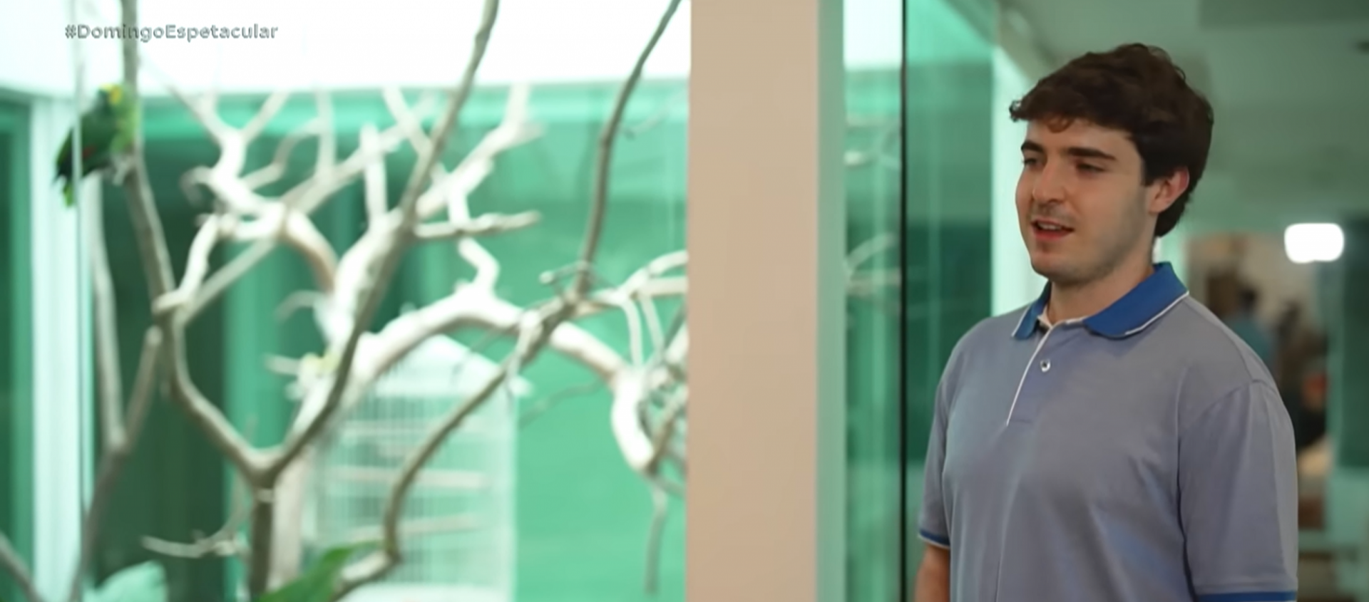 Filho de Gugu abre as portas da mansão onde o apresentador morava  em São Paulo  - reprodução Record TV