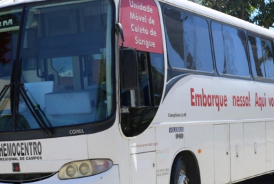 Unidade móvel do hemocentro recebe doações dia três ao lado da prefeitura