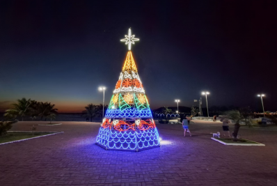 São Pedro da Aldeia inicia decoração natalina nos espaços públicos