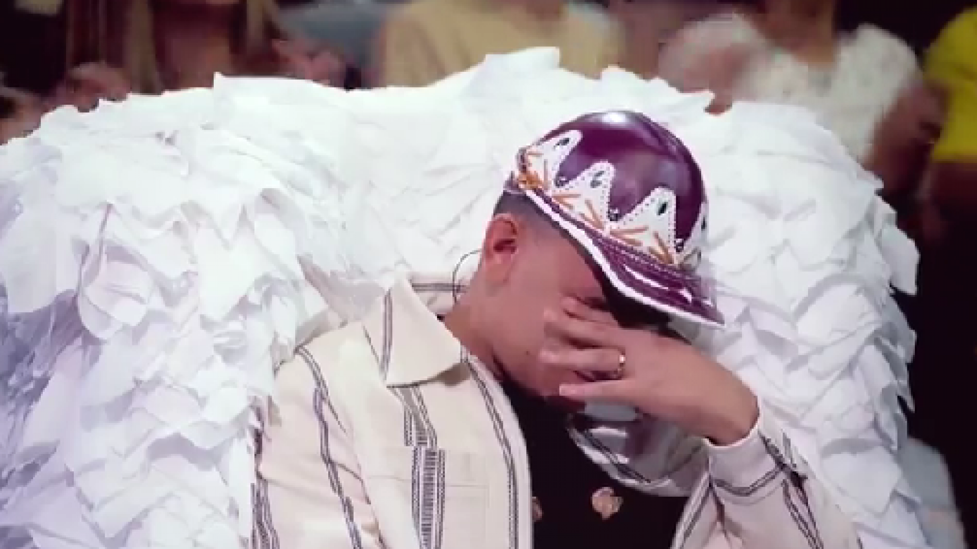 João Gomes de emociona durante o quadro Tamanho Família, do 'Domingão com Huck', da TV Globo - Reprodução de vídeo