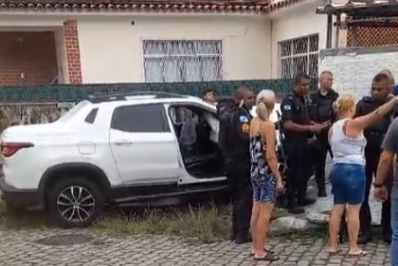 PM reformado escapa de assalto e colide em moto dos suspeitos na Zona Norte