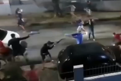 Vídeo: Grupo promove guerra com armas de gel na Zona Norte e assusta moradores