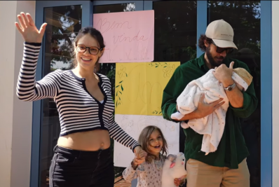 Laura Neiva celebra 1º mês da filha Ana com vídeo emocionante