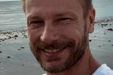 Rodrigo Hilbert resgata registro da época de modelo e recebe elogios de internautas