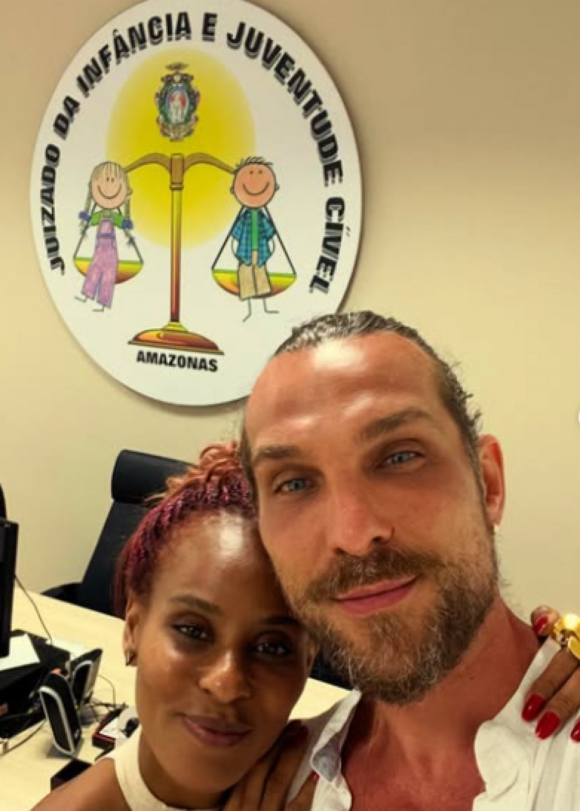 Aline Wirley e Igor Rickli celebram um ano da adoção dos filhos, Fátima, de 10 anos, e Will, de 7 - Reprodução / Instagram