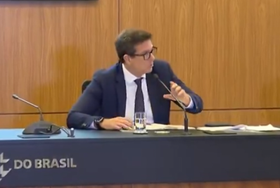 Campos Neto: Com fluxo de saída acima da média, BC vai atuar da mesma forma no câmbio