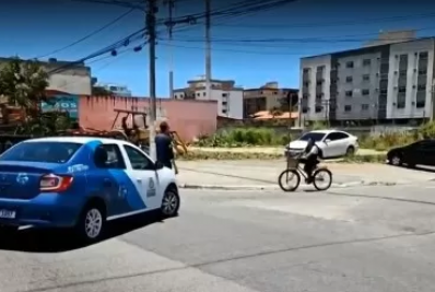 Vazamento de gás interdita Avenida Teixeira e Souza, em Cabo Frio