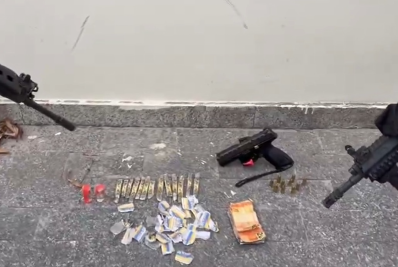 Criminosos são presos com arma roubada de PM em Itaboraí