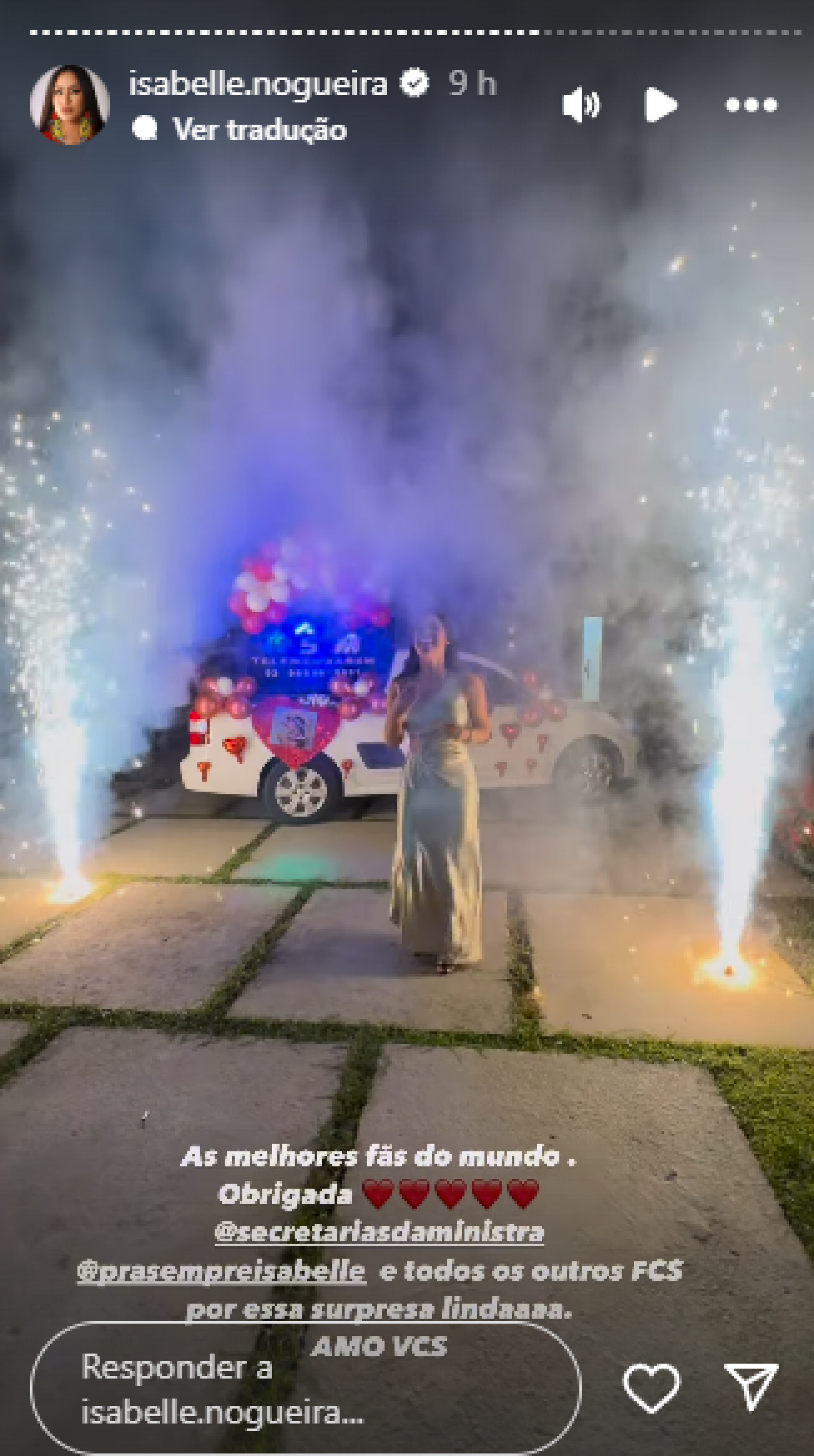 Isabelle Nogueira mostra detalhes da festa surpresa organizada por amigos e familiares - Reprodução de vídeo / Instagram