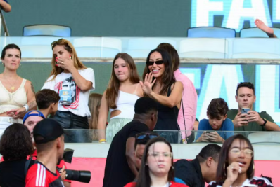 Sabrina Sato torce para Nicolas Prattes no ‘Jogo das Estrelas’