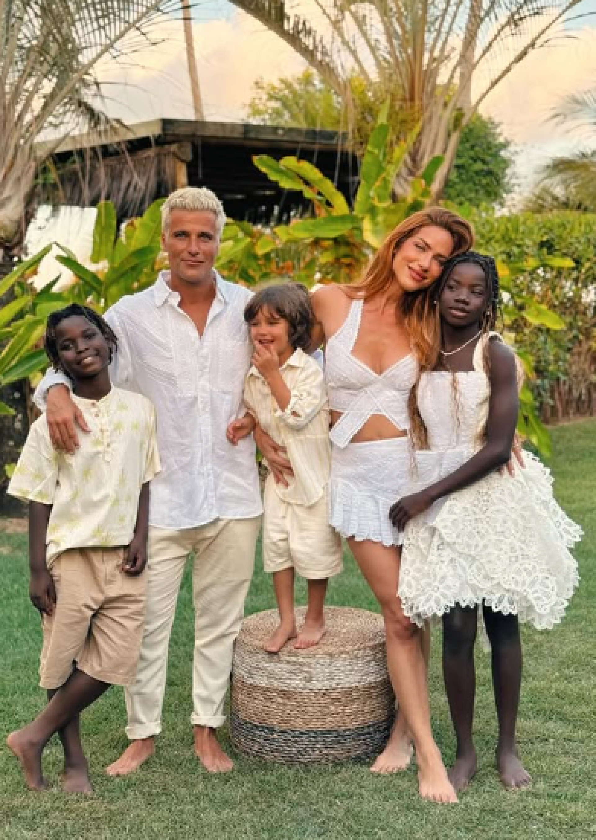 Bruno Gagliasso, Giovanna Ewbank e os filhos, Titi, Bless e Zyan - Reprodução / Instagram