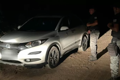 Veículo roubado é encontrado em Arraial do Cabo durante operação de segurança