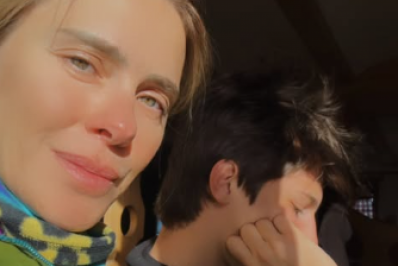 Carolina Dieckmann viaja para Suíça com o marido e filho: 'Sou bem sortuda'