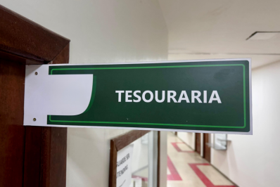 Governo começa a pagar salários de dezembro a quem ganha menos