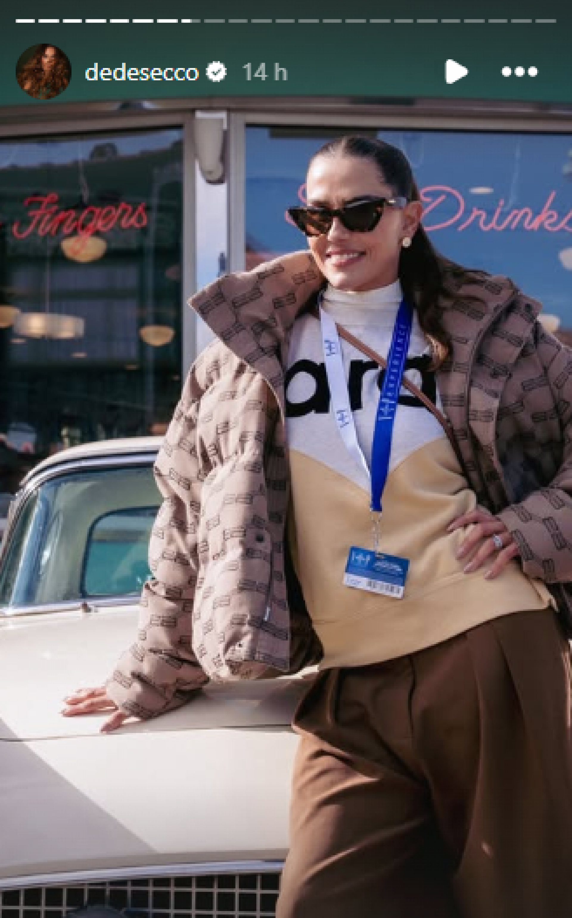 Deborah Secco curte parque dos EUA, nesta terça-feira (7) - Reprodução / Instagram