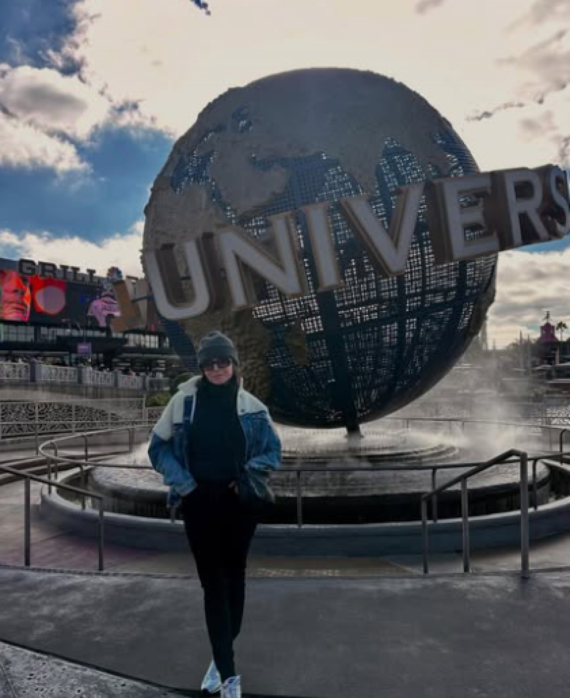 Giovanna Antonelli se diverte em parque dos EUA - Reprodução / Instagram