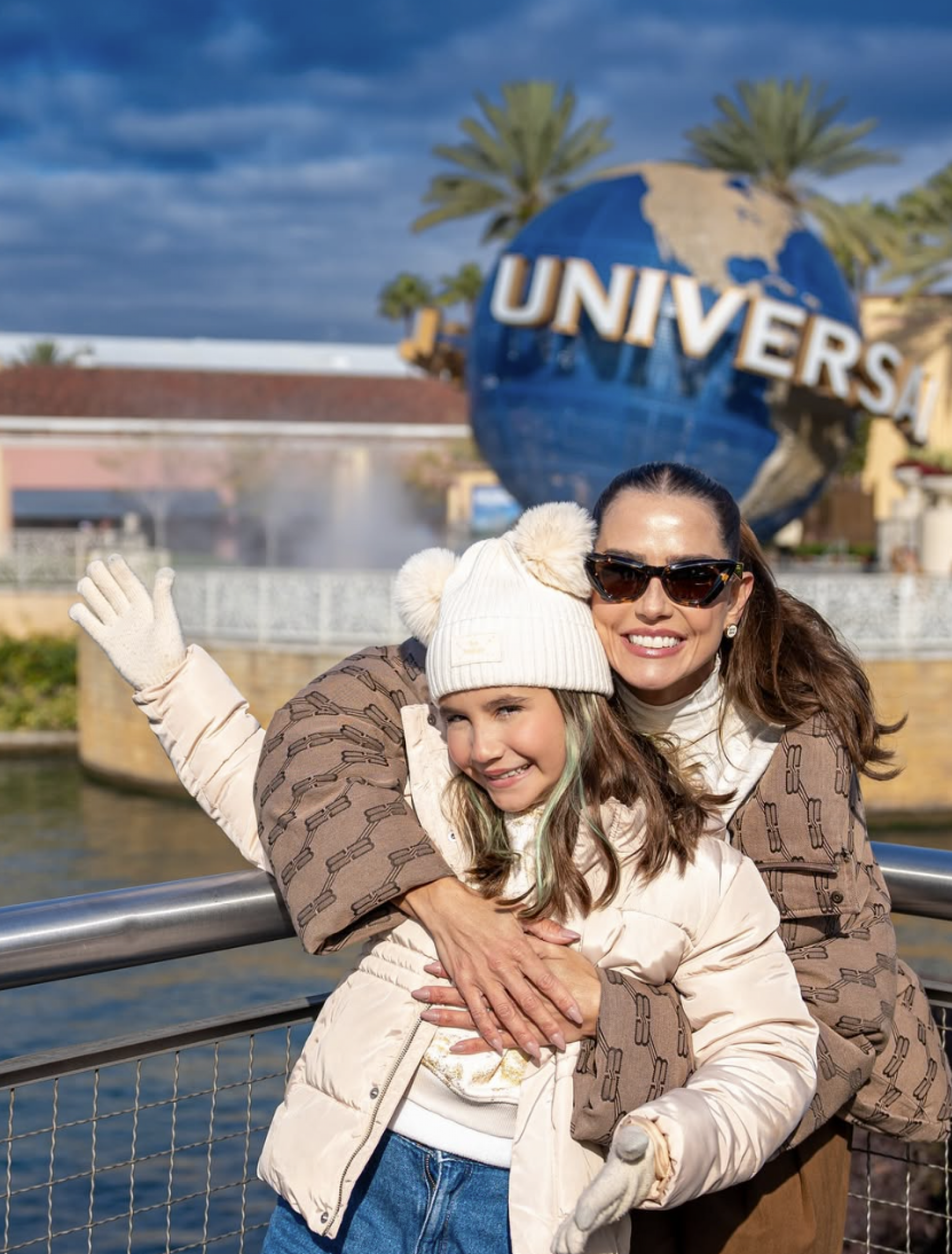 Deborah Secco e Maria Flor  - reprodução Instagram