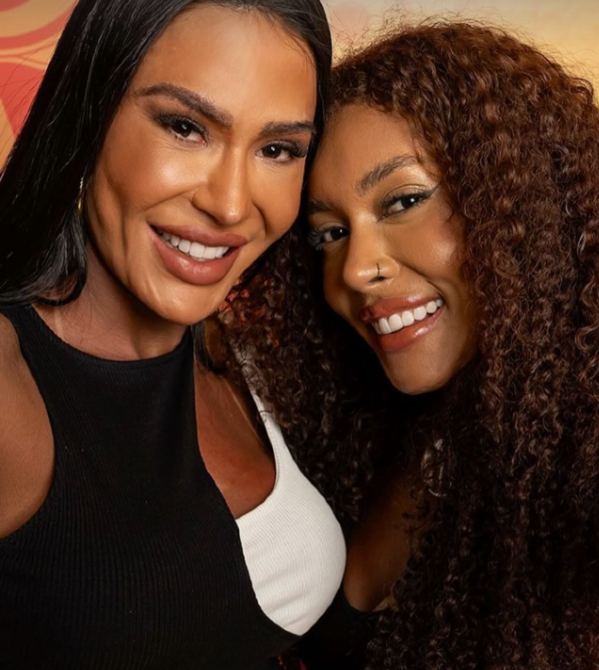 Gracyanne Barbosa e Giovanna Jacobina - reprodução Instagram