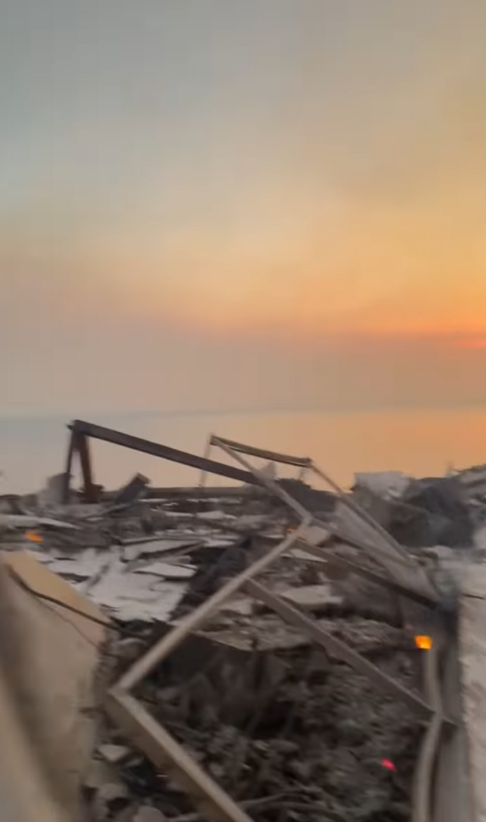 Destroços de mansão de Paris Hilton - reprodução Instagram