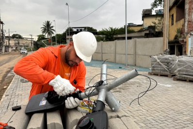 Prefeitura recupera sistema de iluminação pública no Centro de Caxias