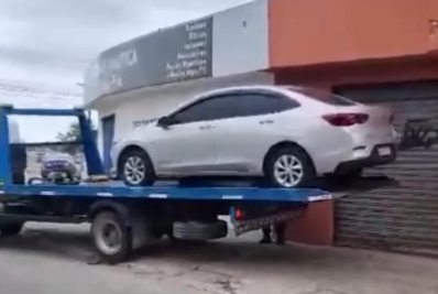 Cabo Frio realiza ação de desobstrução de calçadas no bairro da Gamboa