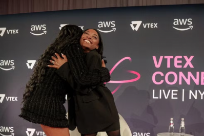 Rebeca Andrade e Simone Biles se encontram em evento nos EUA