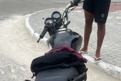 Motocicleta com indícios de adulteração é apreendida em Arraial
