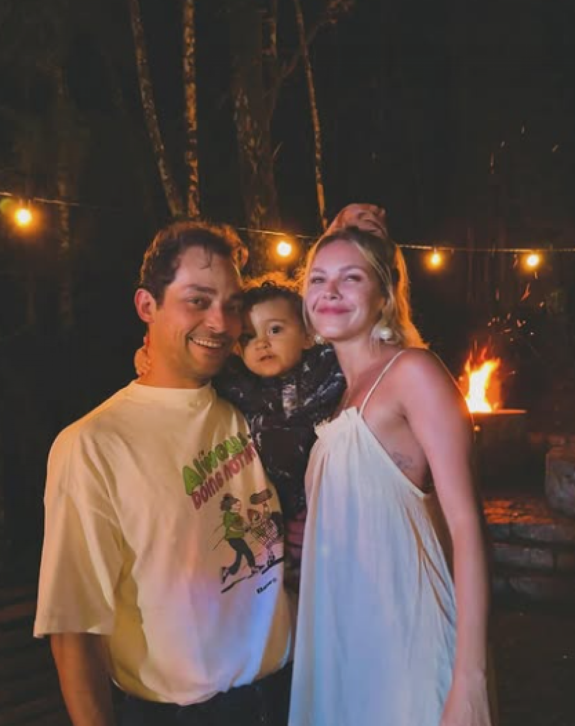 Eduardo Sterblitch, Louise D' Tuani e o filho do casal, Caetano - Reprodução / Instagram