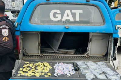 Polícia Militar apreende drogas e causa prejuízo de R$ 37 mil ao tráfico em Cabo Frio