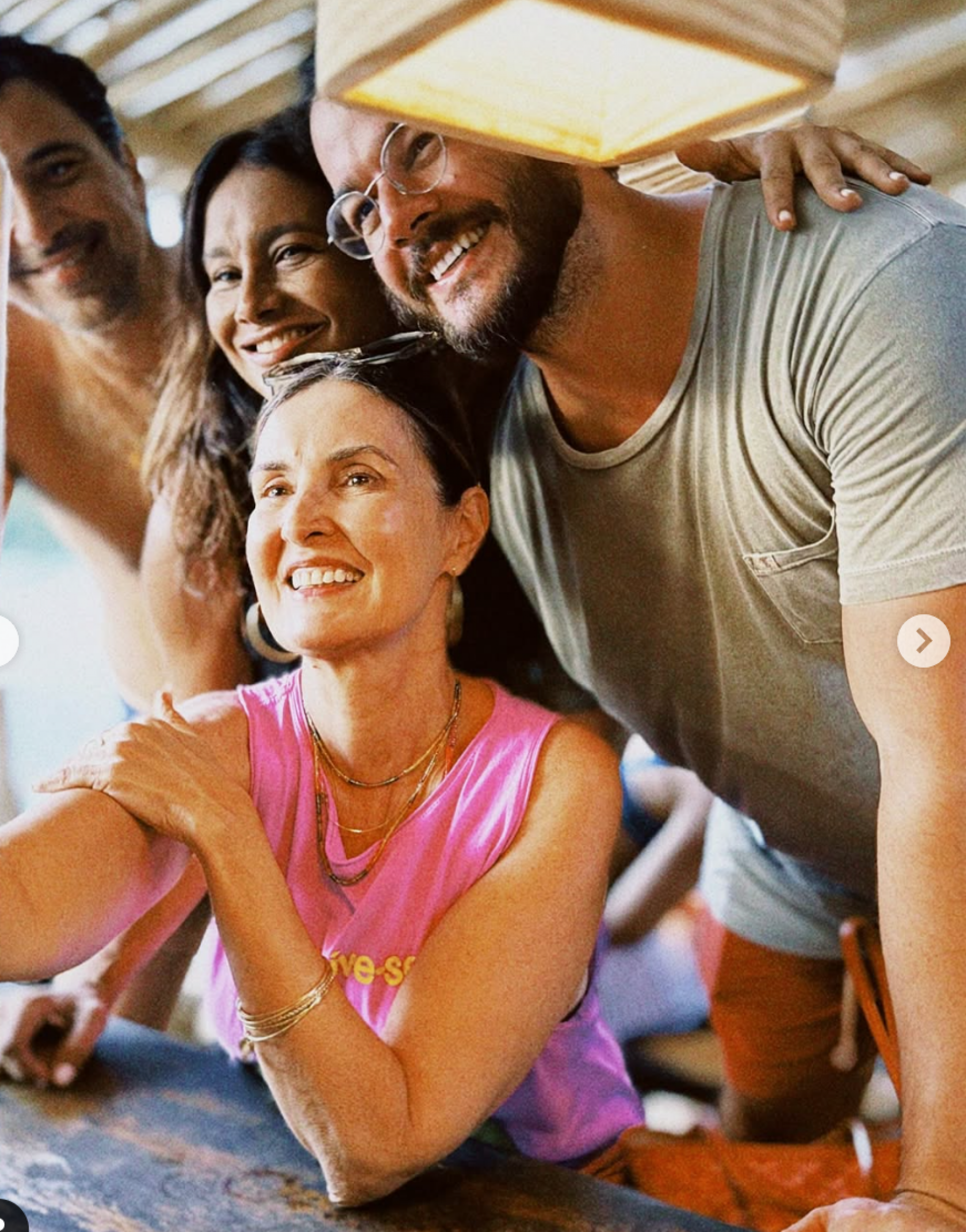 Dira Paes compartilha registro de suas férias com amigos e familiares - reprodução Instagram