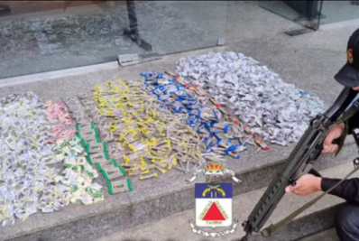 PM de Nova Friburgo faz grande apreensão de drogas no Alto Olaria