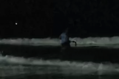 Guarda Municipal salva turista mineiro de afogamento na Praia do Forte, em Cabo Frio